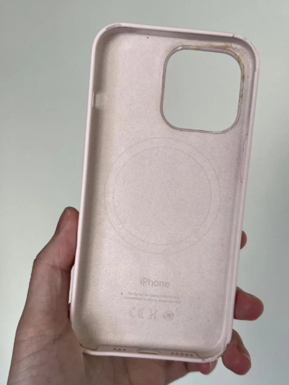 Apple iPhone 17 Pro Pink Silicone Case